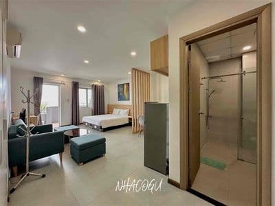 Căn Hộ Studio Cao Cấp Ban Công Thoáng, Full Nội Thất Gần Sân Bay TSN