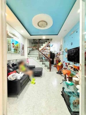 Nhà còn mới, cứng cáp, dọn vào ở ngay - 3.98 tỷ tl