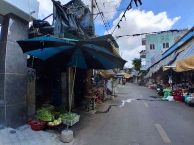 bán nhà mặt tiền chợ phường dĩ an