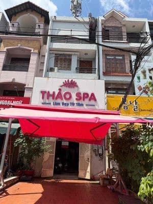 nhà nguyên căn 1 trệt,3 lầu mặt tiền đường Linh trung