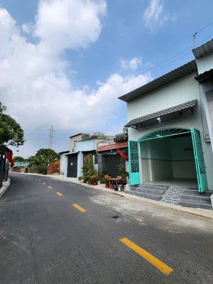 Cho thuê nhà sạch mới thoáng mát, bà điểm -989044272