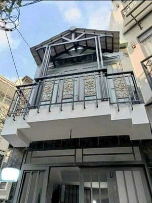 Bán nhà Thích Quảng Đức, Phú Nhuận, 30m2, 2 tầng, nội thất đầy đủ
