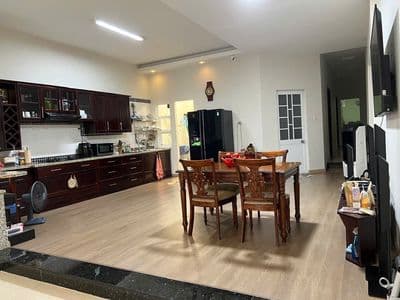 Nhà đẹp 192m2, 2 tỷ 2, công chứng vi bằng, cách chợ Hóa An 100m