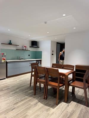 Cần cho thuê toà căn hộ 12pn gần an thượng, mỹ khê