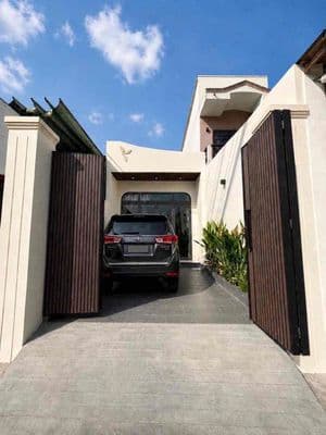 full nội thất , mặt tiền kinh doanh, nhà đẹp ở ngay