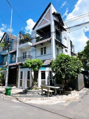 Cần bán gấp căn nhà lô góc cực VIP 1 trệt 2 lầu Khu dân cư Tân Biên 1