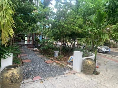 Cho thuê mặt bằng Tầng 1 Góc 2 Mặt Tiền vừa ở vừa kinh doanh