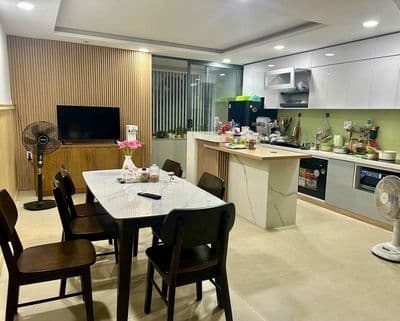 Nhà 3 tầng 3pn full nội thất mặt tiền nguyễn lai