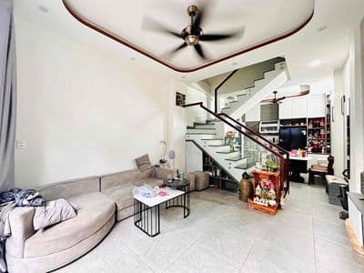 Siu phẩm hiếm nhà bán 4 tầng |4 12m |hxh| dương quảng hàm, p5 gv 7t