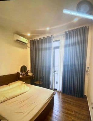 Mặt Tiền Ngô Quyền Q 10, ngang 3,6x11m 4 tầng