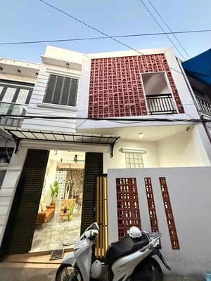 N.c - cho thuê nhà trêt lầu full nội thất hẻm 38 đường trương định