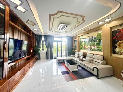 Cho thuê nhà gói 7 mỹ gia đối diện sân banh