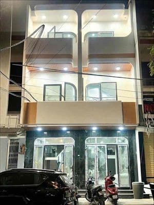 Bán nhà mặt tiền đường 10m5
