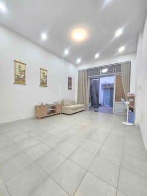 Cho thuê nhà đường Tiền Giang 4x16 1 trệt 1 lửng nhà sạch sẽ 2pn 1wc