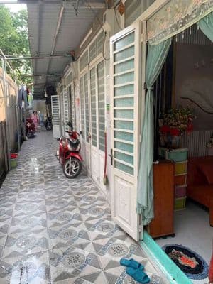 Bán nhà gác lửng 25m2 giá 780tr tại xã Bà Điểm