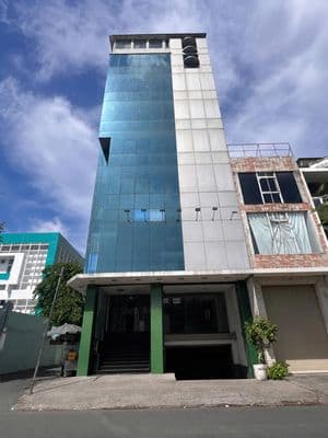 Tòa nhà 2000m2 khách sạn, văn phòng trung tâm quận 1
