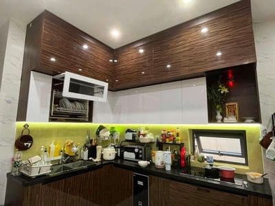Nhà đẹp 2.5 tầng 3pn full nội thất kiệt oto tôn đản