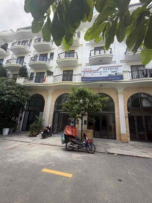 Nhà nguyên căn TL 16: 4.3x13 đúc 1L3L giá 15tr/th