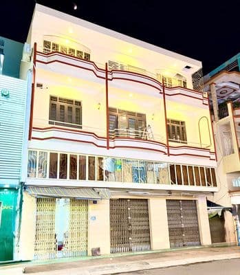 Mặt bằng kinh doanh Phan Văn Vàng, ngay chợ Châu Đốc, An Giang