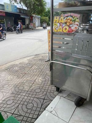 Cho thuê mặt bằng gốc 2 mặt tiền