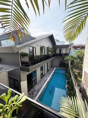 Cho thuê cụm 3 vila có hồ bơi 12 phòng full nt đẹp khu hồ xuân hương