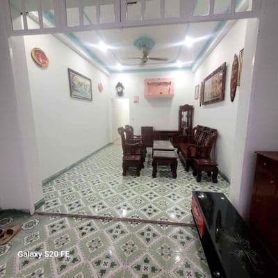 Nhà 3pn , sân thượng ngay chợ cầu đồng giá 8 triệu
