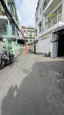 Đường 5m - Ngay Vòng xoay Phạm Văn Đồng - chỉ 5.7ty