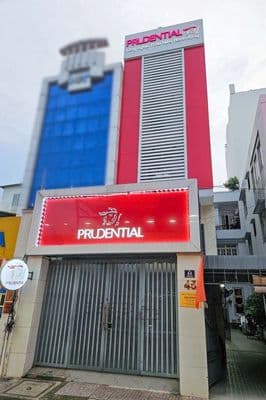 Nguyên Căn 45 Huỳnh Tịnh Của, Q3. Dt: 5,5x17m, Kc: 5 tầng. Gía: 55tr