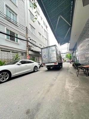 Hẻm xe hơi tránh - ngang hiếm 8m - ngay chợ bùi thế mỹ