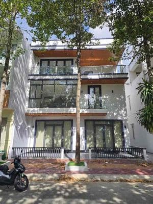 Cho thuê nhà mới 100% Ngay Vòng Xoay Hiệp Thành 3 Bình Dương