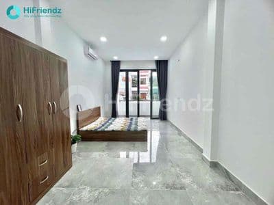 Căn hộ mới xây - siêu rộng - ban công - thang máy - gần ngã 4 bốn xã