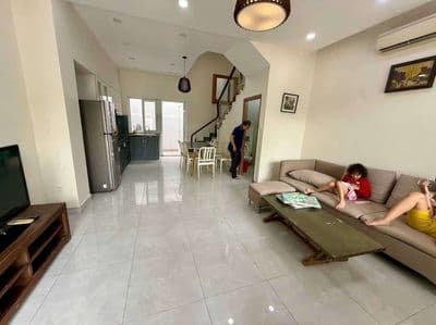 Cho thuê nhà Mega Village Khang Điền, DT 75m2, 3 phòng, nhà đẹp ở ngay