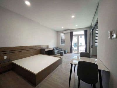 Cho thuê căn hộ full nội thất ban công tại ung văn khiêm