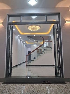 nhà 1 trệt 1 lầu