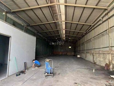 Cho Thuê Xưởng 860m2/ 30 triệu Tân Uyên Bình Dương