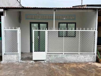Cho thuê nhà nguyên căn : Mặt tiền đường hẻm xe thẳng rộng , gần trư