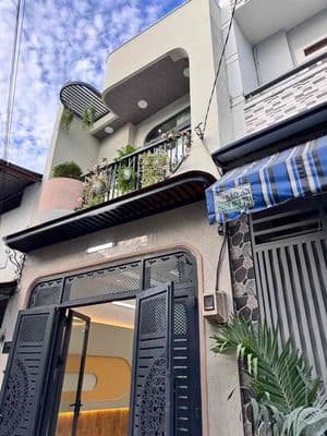 chính chủ bán căn nhà 4 m 14 m giáp Tân Phú