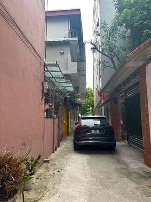 Ô tô đỗ cửa phố Đại La, tặng full nội thất, lô góc 3 thoáng. 35m*5T.