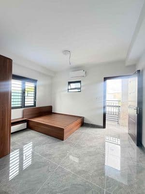 CÁCH NTTU 900m, Có Thể Đi Bộ Căn Hộ Cửa Sổ Ban Công Mới Xây 30m2