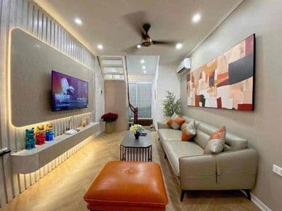 Sau nhà mặt phố Nguyễn An Ninh 35m2 x3T giá nhỉnh 5 tỷ sổ đỏ CC 2 thoá