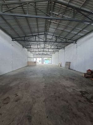 Cho thuê xưởng thạnh xuân 260m2 17tr sẵn điện 3fa