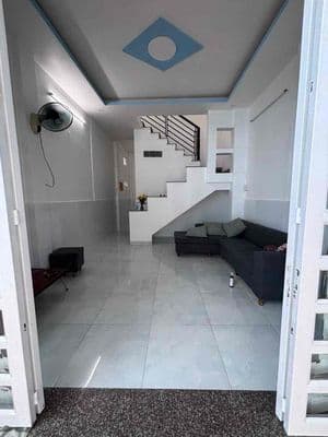Cho thuê nhà nguyên căn hẻm 564 đường phạm văn chiêu.p16.gò vấp d