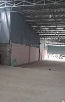 Cho thuê kho mặt tiền Lê Văn Lương, 250m² kho mới xe tải thuận tiện