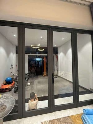 Cho thuê nhà 2 tầng mới đẹp: đường nguyễn khang - đủ nội thất