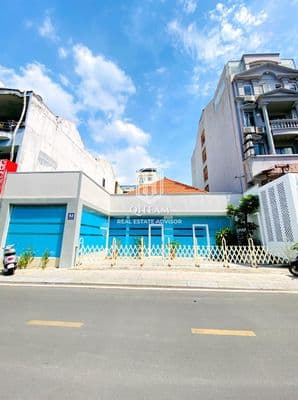 Nguyên căn MT 53 Đặng Dung, Tân Định Q1. Dt: 15x20m, Kc: trệt 1 lầu