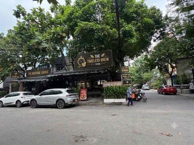 Cho thuê mặt bằng góc 2 mặt tiền ( 200m2) gò vấp