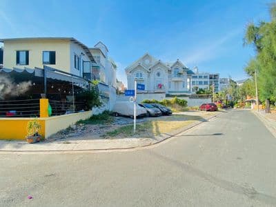 Mặt bằng đất trống góc 2 mặt tiền đường số Tân Quy Đông Q7