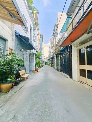 Giảm 500tr để bán nhanh. Nhà 1/ đường Tân Hương - HXH - 4 lầu BTCT