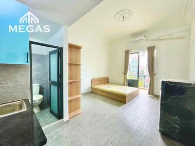 Studio ban công cực gần đh văn hiến - ngay đường thạch lam