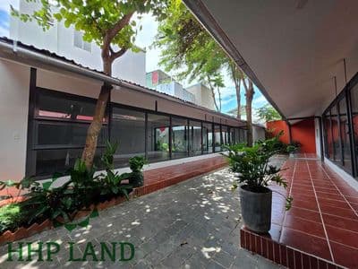 Cho thuê mặt bằng sân vườn gần 400m2 đường Hưng Đạo Vương